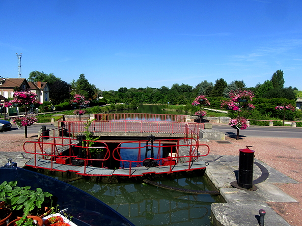 Migennes lock