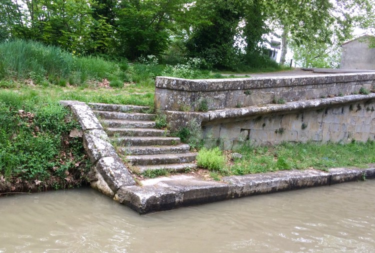 4B5ADEF5-22F0-45AE-A70E-7DD173669751