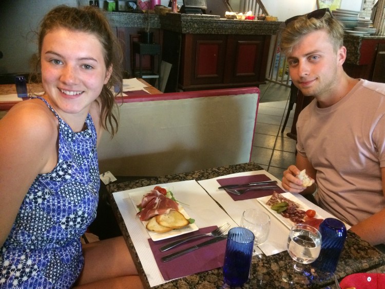 9F59B936-99BB-4A59-81F4-C4FF6F9EB1FF