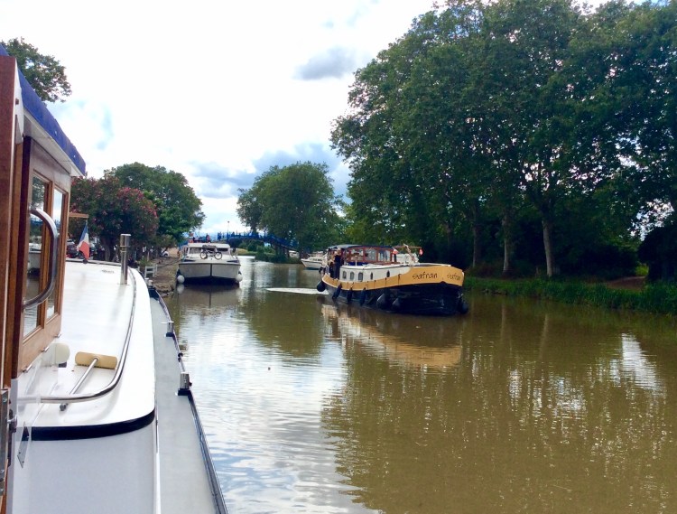 647CB9C1-96E7-4778-A201-F7E229A1F527