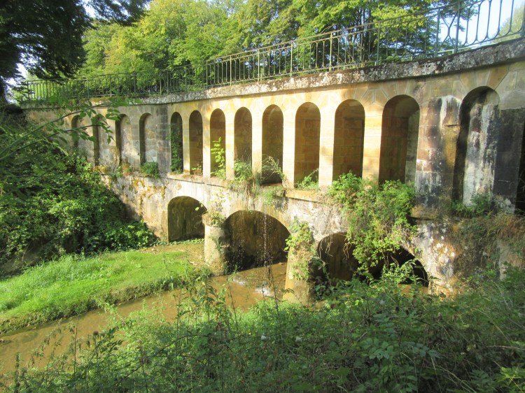 6E6E359D-5BED-4A4B-A2B7-594A96000038