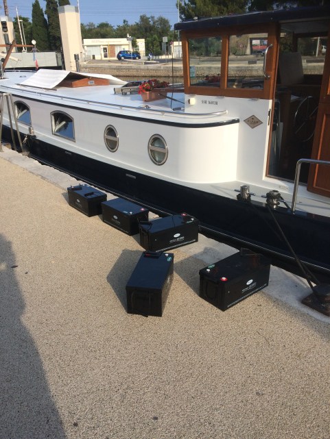 88816EB9-80B2-43B9-BFDF-90FA3121639B